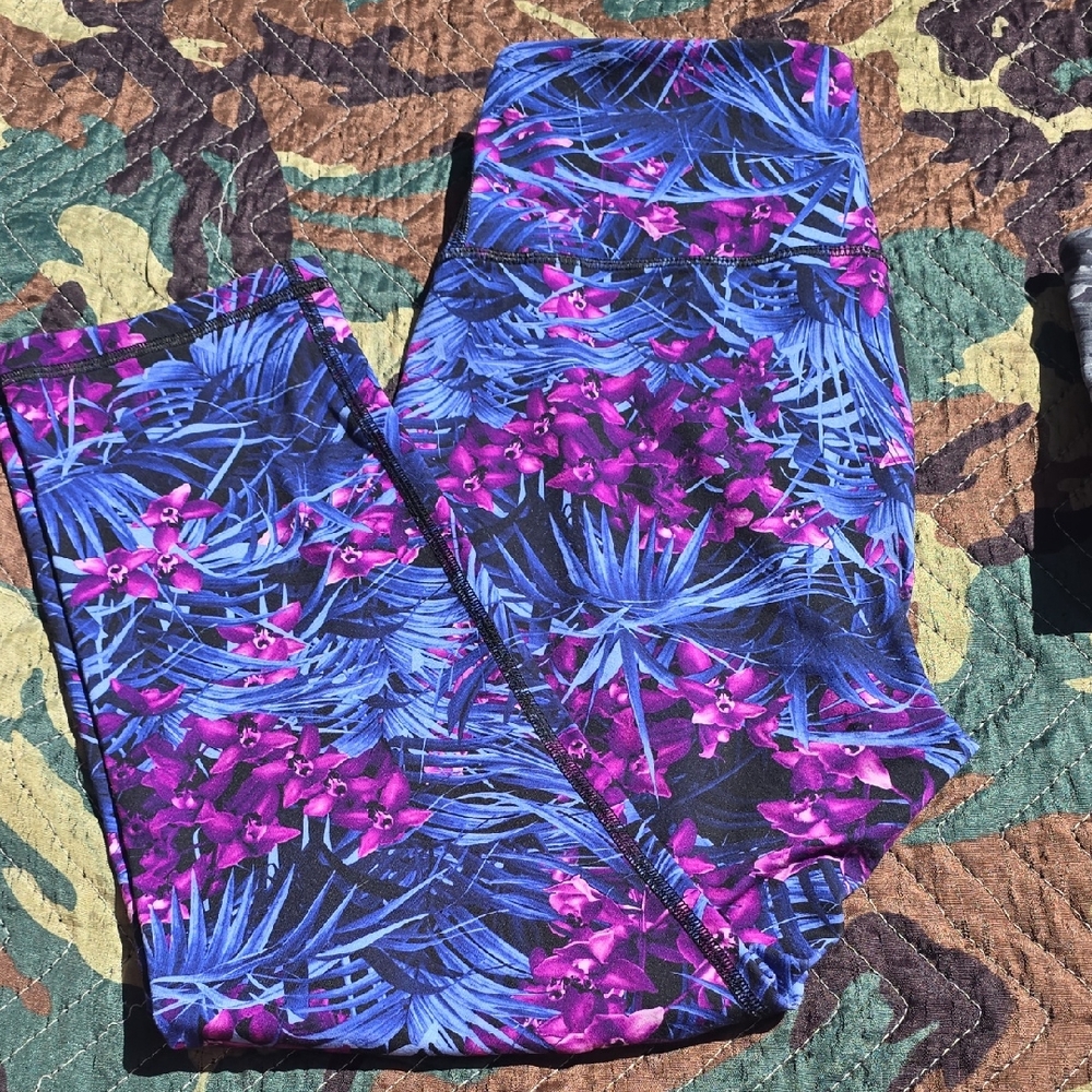 Old Navy Active GoDry Purple & Blue Floral Leggings Tall Large
